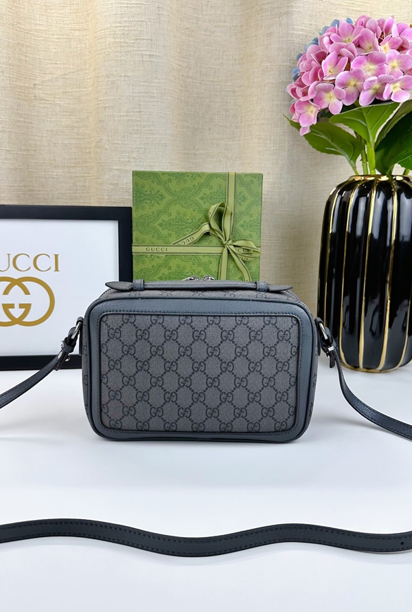 激安グッチバッグコピー内部構造